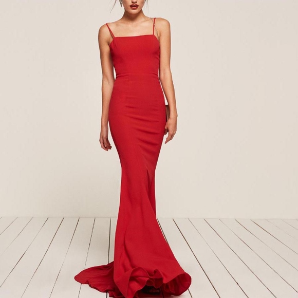 ✨sold✨reformation • dahlia red lace up back dress - Picture 3 of 8